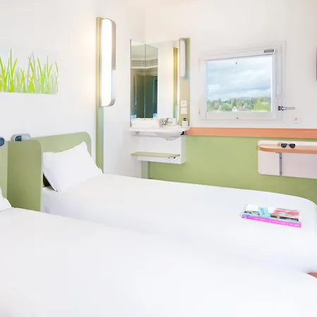 Ibis Budget Gare De بواتييه