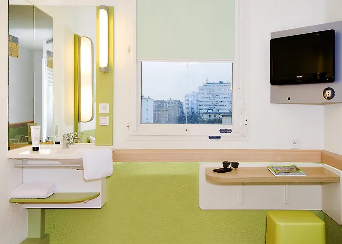 Hotel Ibis Budget Gare De Poitiers